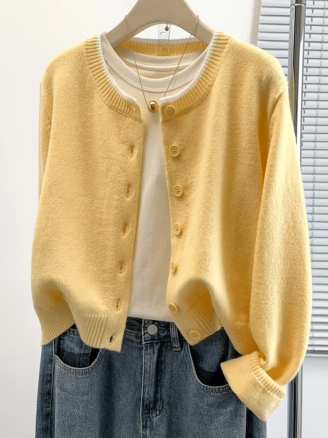 2026 New Contrast Trim Button Cardigan Sweater, Fall Winter Casual Easy Premium Sweater, Fashion Women'S Wear