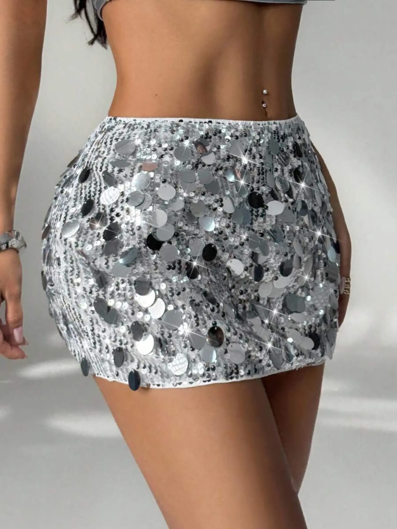 Elegant Women's Short Skirt , Plain Sequined Design, Perfect for Parties & Events, Stylish Ladies' Fashion Accessory