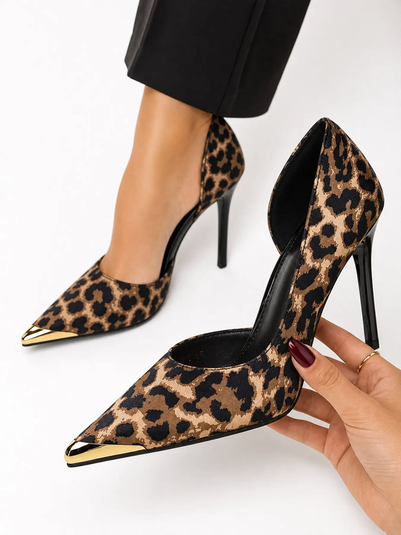 Women's Leopard Print Pointed Toe High Heels, Metal Toe Side Cut Thin Heel, Sexy Evening Shoes, European and American Style