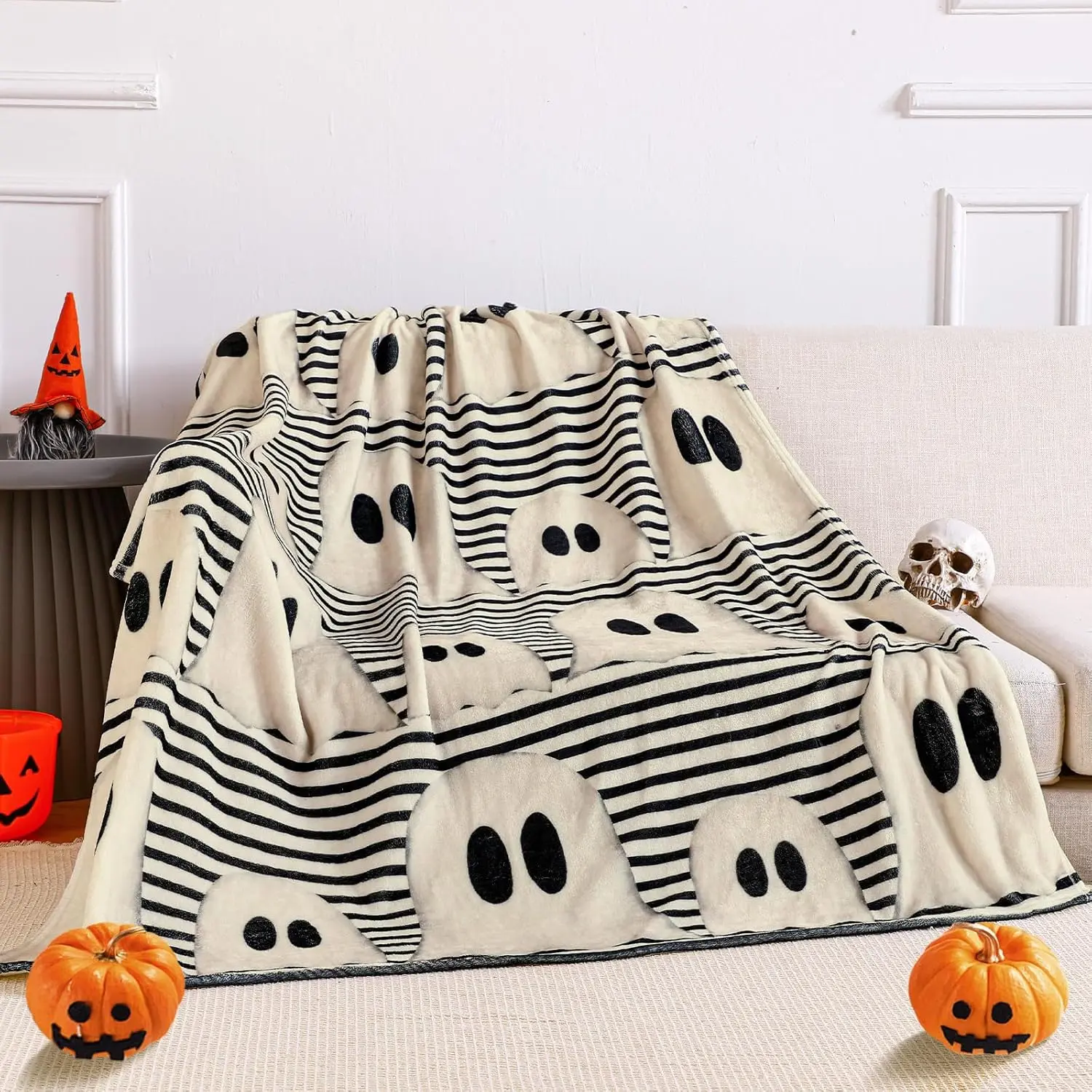 Halloween Throw Blanket Cute Rustic Ghost Flannel Blanket Farmhouse Spooky Blanket Soft Black White Striped Blanket Retro Halloween Decoration for Sofa Bed Holiday Party Gifts