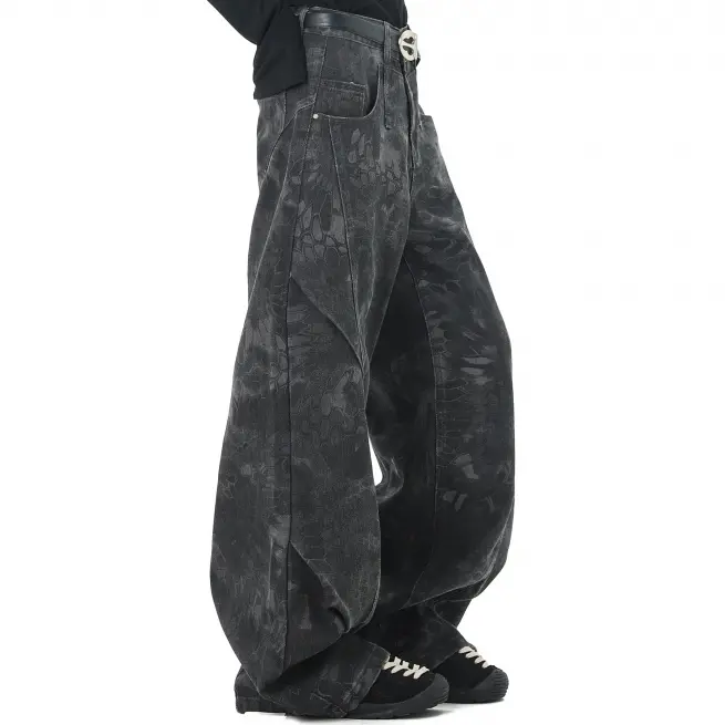 American-Style Dark Snake Skin Print Three-Dimensional Deconstructed Wide-Leg Floor-Length Pants For Men, New Design With Patchwork And Pleats, Versatile Jeans, Black And Gray Distressed Y2K Millennium Street Style Men'S Trousers # SummerWins