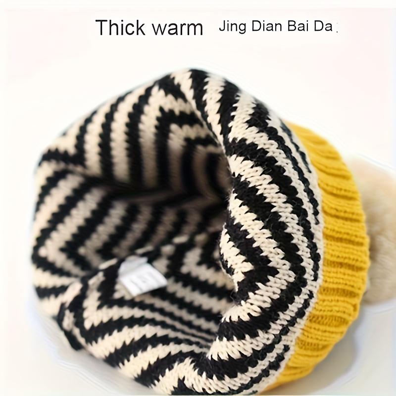 A Two-Piece Thermal Outfit Featuring a Striped Design, Stretchy Fit, Made of 100% Polyester, Hand Wash Only, Unisex Three-Piece Set Available in Multiple Colors, Suitable for Everyday Casual Wear, Parties, And for Autumn, Winter, Christmas, Halloween, And