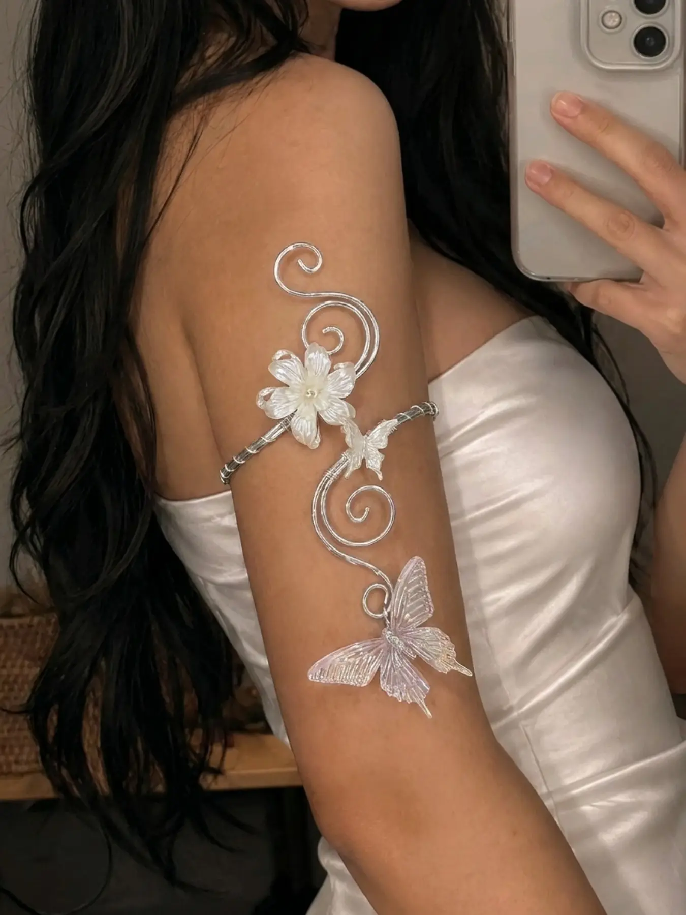 Elegant Butterfly Wrap Arm Ring, New Traditional Style Antique Silver Color Bangle, Pearl-Like Lily + Gradient Butterfly Pendant, Hanfu Photography Accessory, Unique Visual Appeal