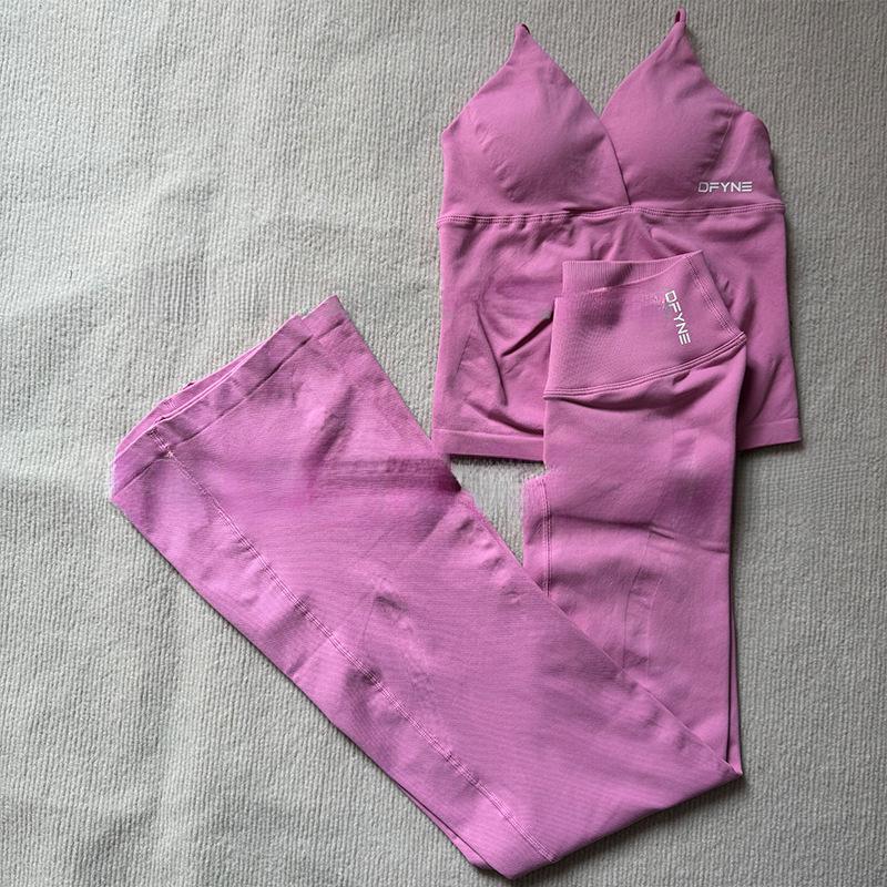 DFYNE 2026 New V-Neck Bra + Flare Leggings Set Seamless Front V Halter Top + Butt Lift Flare Pants Yoga Gym Fitness Outfit