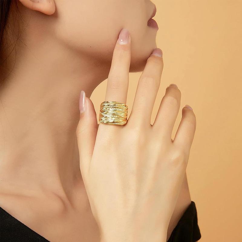 Vintage Two-Tone Twisted Texture Ring for Men & Women | Unisex Retro Statement Band