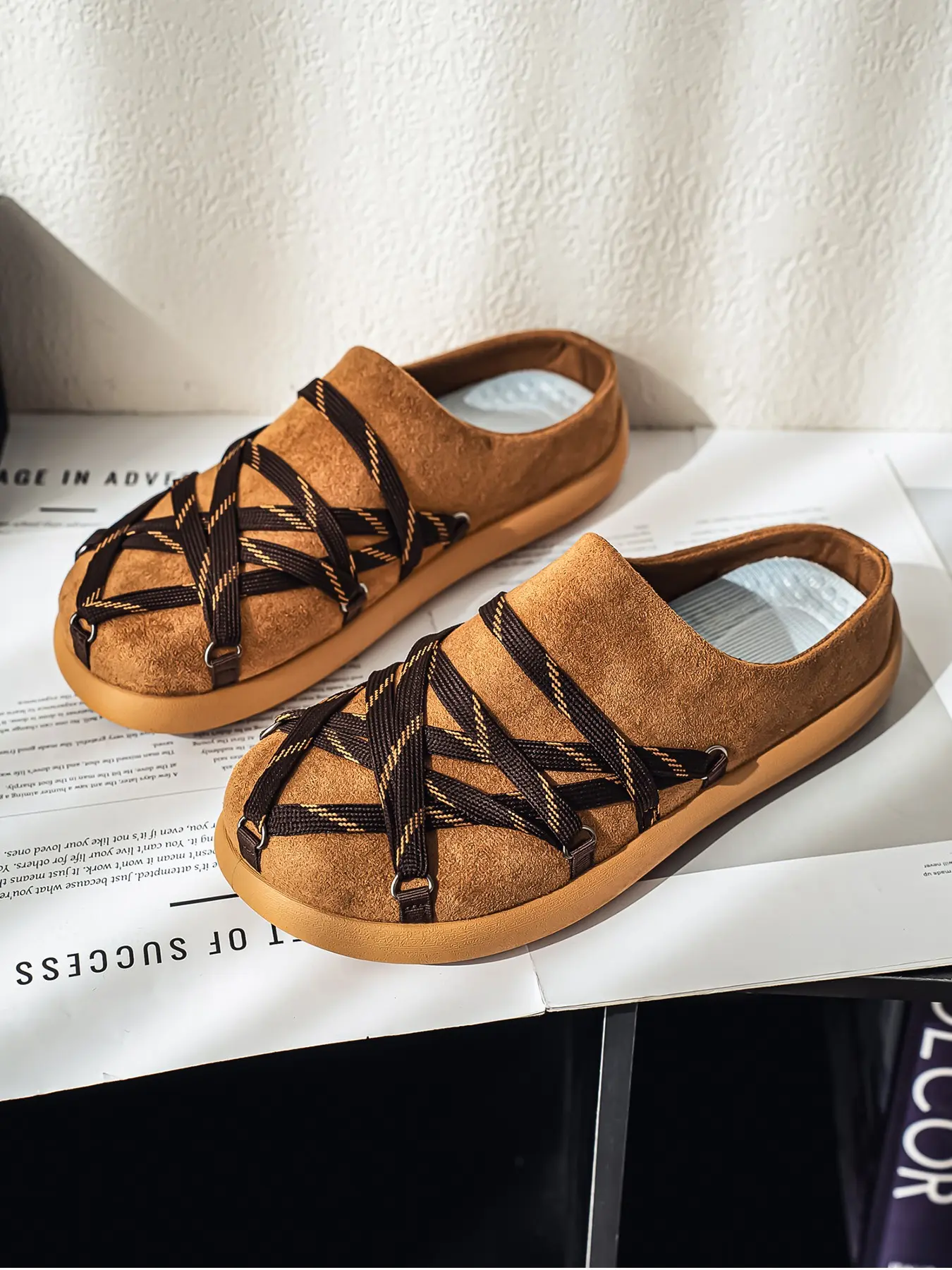 Men's Retro Braided Toe Slippers, Casual Wide Fit Leather Rubber Sole, Breathable Non-Slip Garden Shoes, All-Season Comfort Footwear