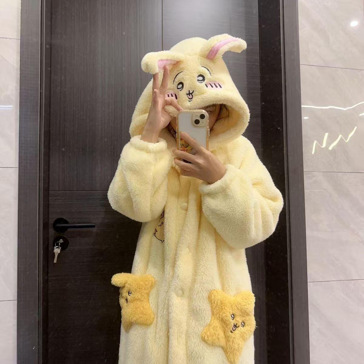 Anime chiikawa winter plush thick pajamas cartoon cute warm usag pajamas chiikawa coral fleece nightgown women's home suit set
