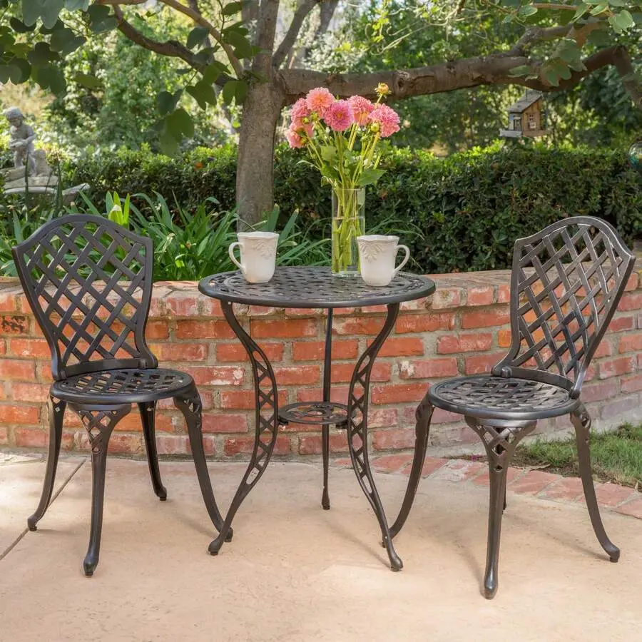 3-Piece Metal Set for Backyard or Patio
