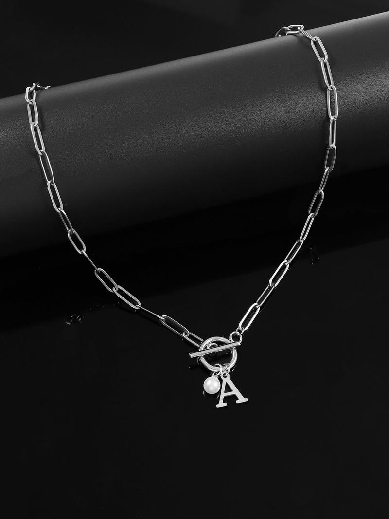 Women's Elegant Faux Pearl Decor OT Buckle Pendant Necklace, Exquisite Trendy Letter Charm Pendant Necklace, Fashion Vintage Jewelry for Party & Daily Decor