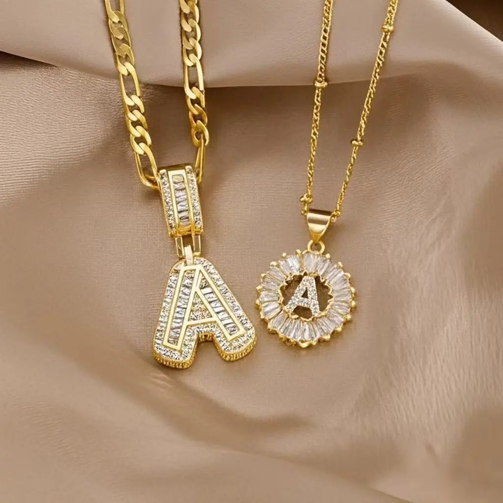 European and American fashion hot-selling hip-hop style full-diamond 26-letter necklace pendant, real gold round flower letter set, fashion accessory woman jewelry gift day anniversary