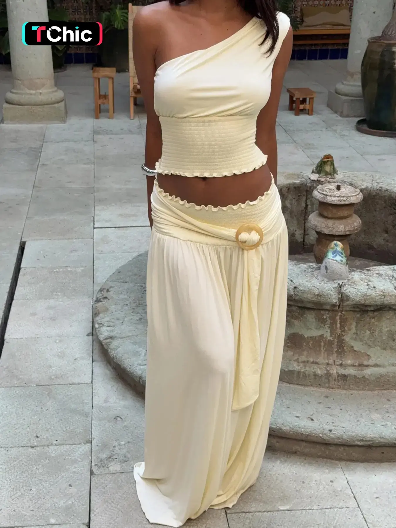 Women's Casual Aesthetic Fashion Asymmetrical Shoulder Waist Cinched Top and Ruffled Hem Long Dress, Skirt, 2-Piece Set, Slim-Fitting, Plain Pattern