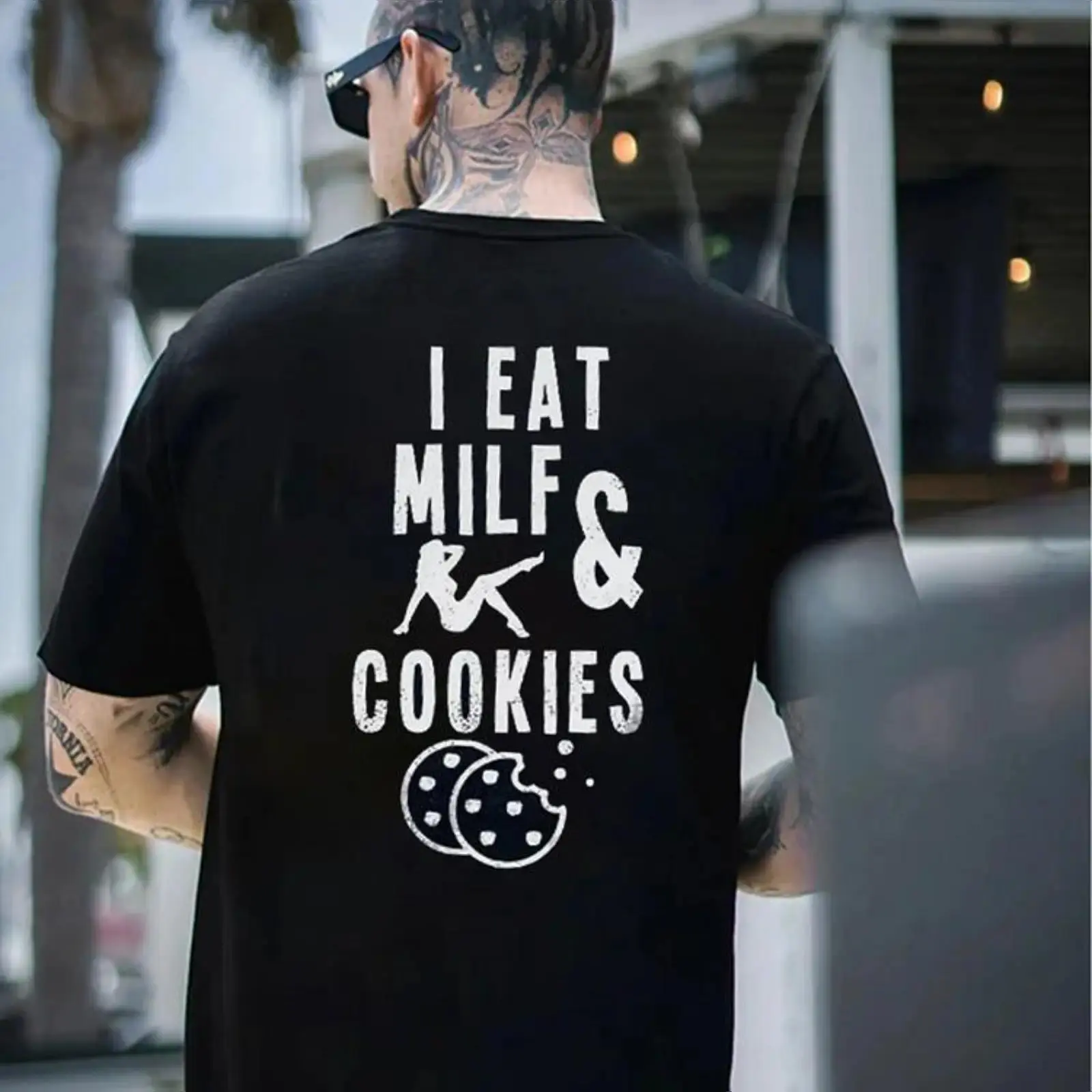 [Fast shipping] I Eat Milf & Cookies T-shirt, Basic Cotton Crewneck. Tee Classic