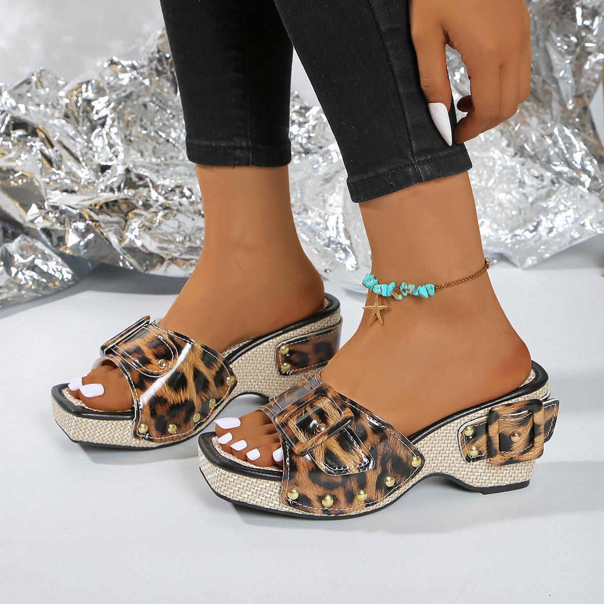 Women's Platform Wedge Slide Sandals Summer Gladiator Style Comfortable Casual Dressy Shoes for Women Soft Sole Beach Outdoor Walking Sandals SpringStatements