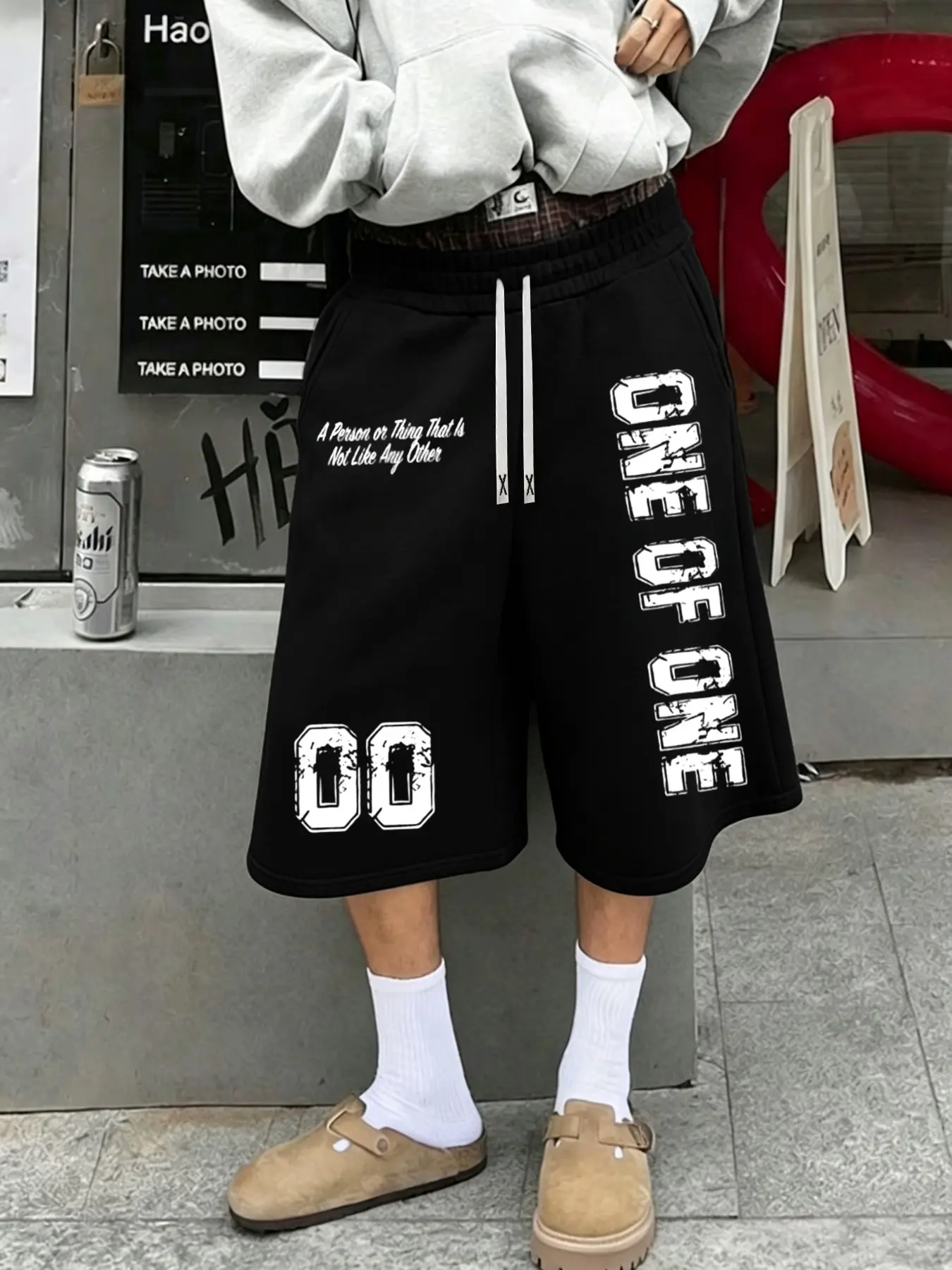 Elastic Waist Drawstring Knee Length Sweat Shorts, Distressed ONE OF ONE Letter & Number Print, Loose Soft Streetwear Casual Bermuda Shorts for Daily Hip Hop Outfits#StreetwearShorts #HipHopBermudas #LetterPrintShorts #CasualSweatShorts