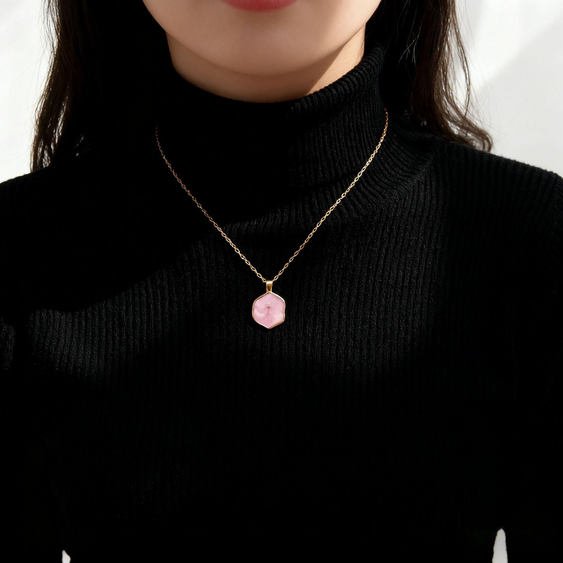 Women's 14K Gold Plated Cross Necklace - Exquisite and simple gold-plated cross pendant, elegant and hypoallergenic brass material