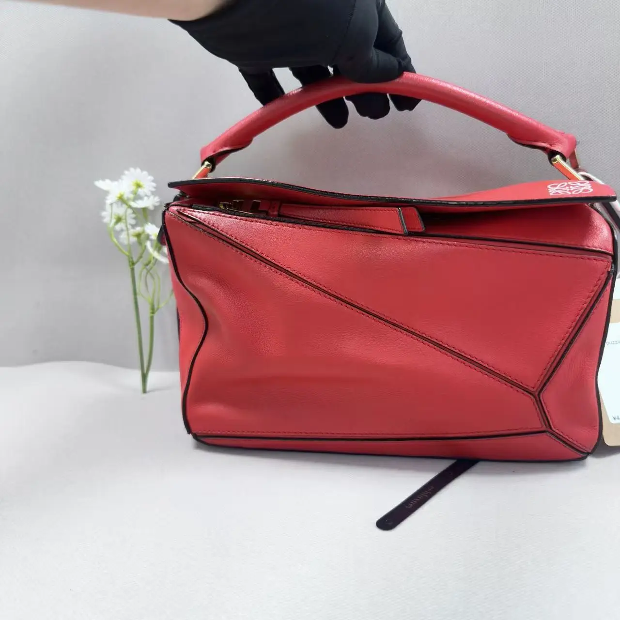 Pre-owned Loewe Puzzle Bright Red Smooth Leather Geometric Handbag X576 26.07.01