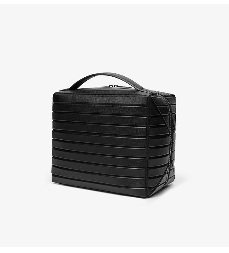 Foldable Waterproof Makeup Bag with Compartments Large Capacity Travel Storage Easy to Carry Durable Fashion Style Zipper Closure Lightweight Organiser Compact & Spacious