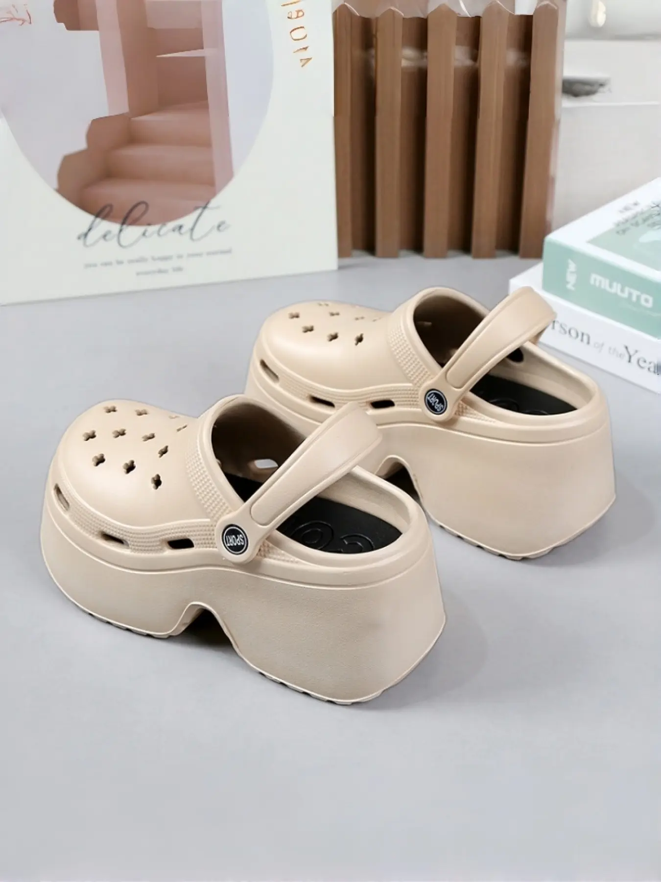 1 Pair Womens 9CM Y2K Clogs Retro Functional Removable Strap Photo Daily Casual Clogs