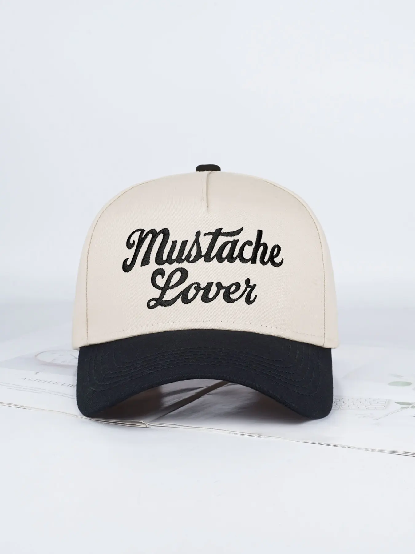 1 Adjustable Mustache Lover Embroidered Color Block Baseball Cap, Embroidered Baseball Caps, Curved Brim Letter Embroidery Dad Hat, Lightweight Breathable Unisex Snapback Cap, for Mustache Lovers, Daily Wear and Gift Giving