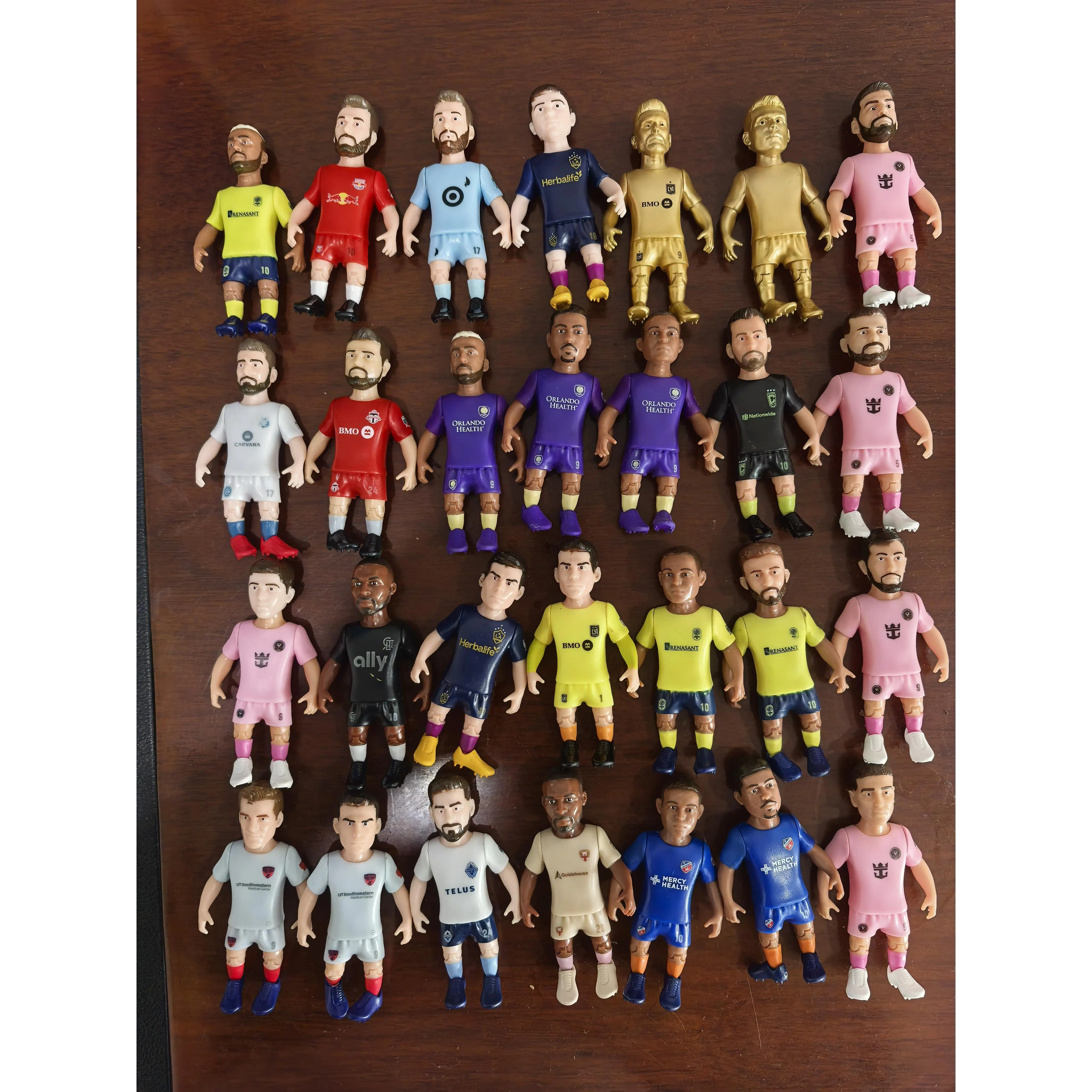 1Pcs random Dolls Toy Soccer Player Star 7cm Height Action Figure For Football Fans Gift