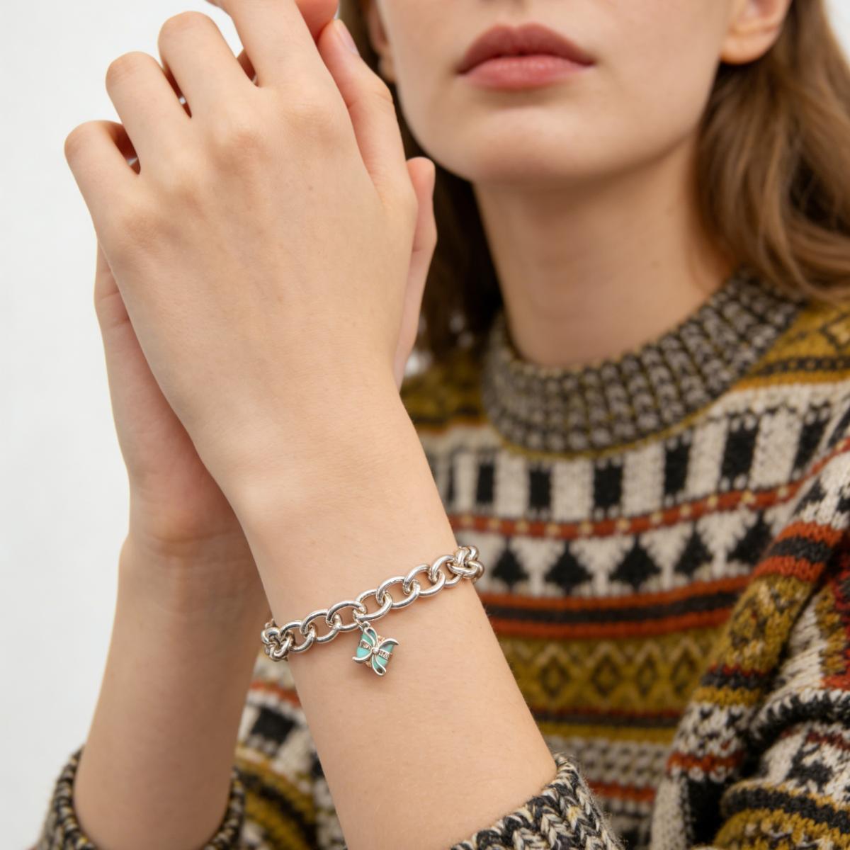 Luxury Silver Bracelet for Women Minimalist Gift Box Pendant Premium Figaro Chain