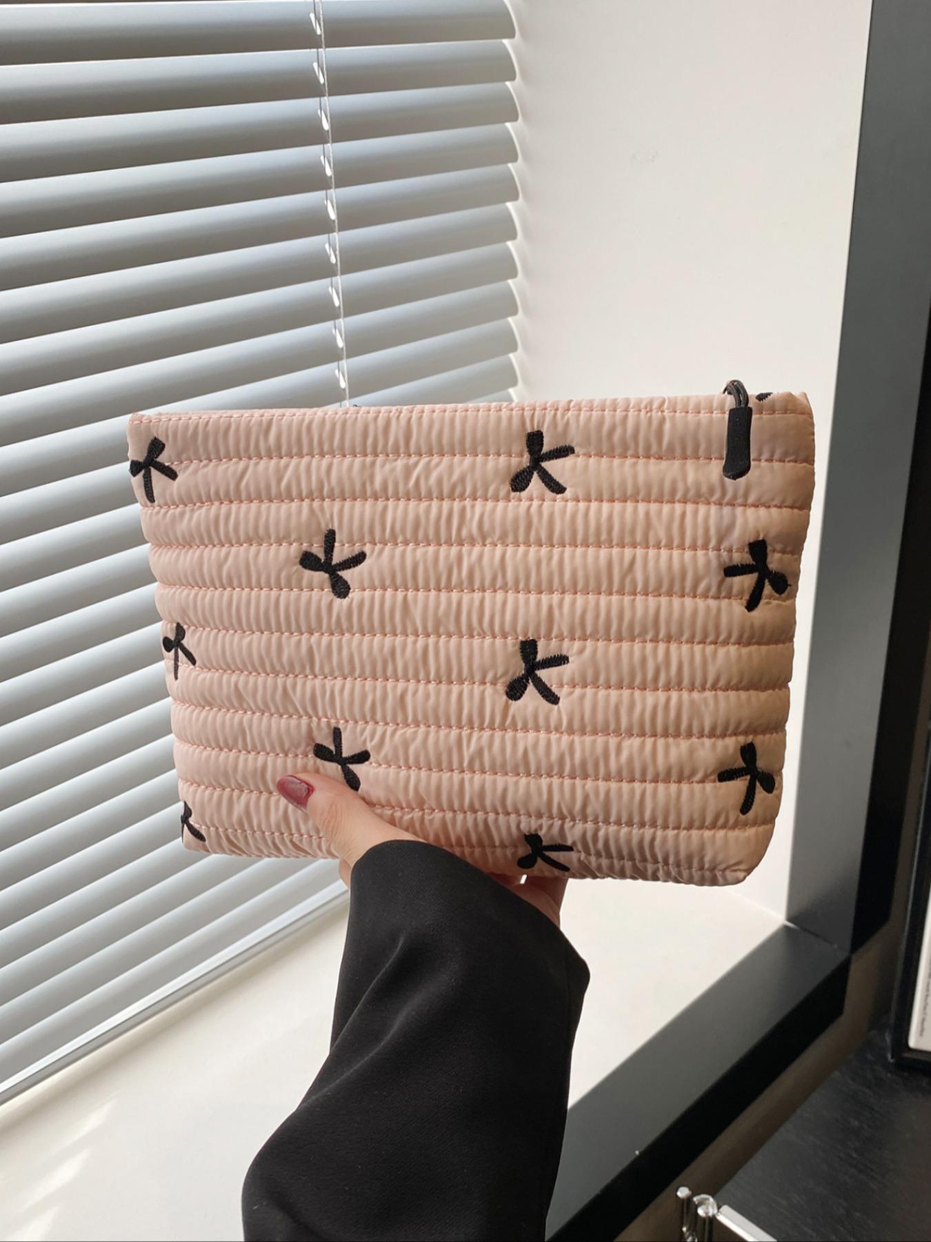 Solid Color Quilted Design Clutch, Large Capacity Travel Storage Bag with Zipper, Portable Travel Storage Bag for Women & Girls