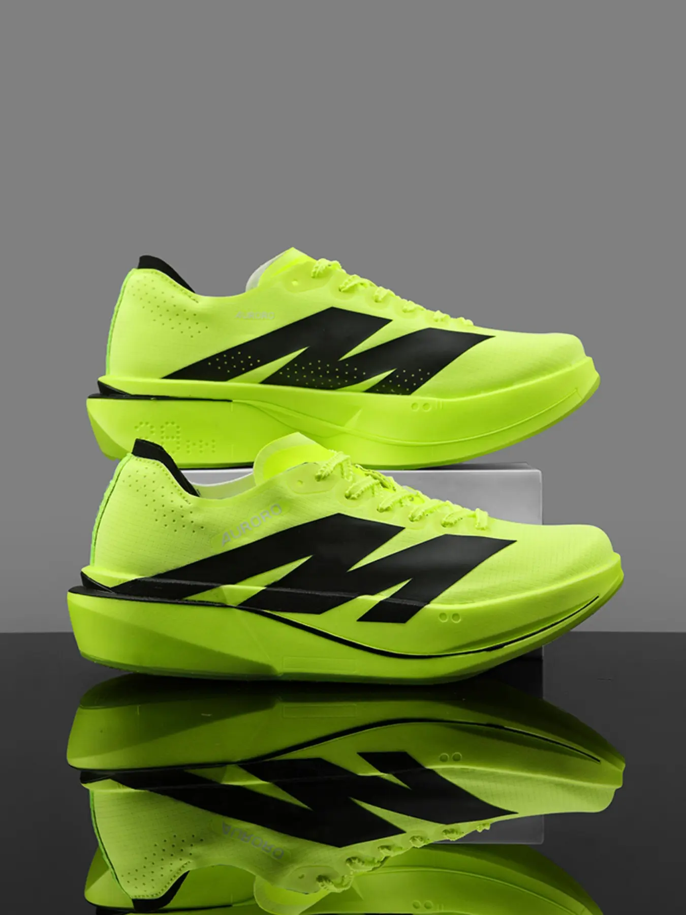 Unisex Running Shoes, Breathable Soft Sole, Shock Absorption, Lightweight Low Top, Sporty Style, Workout Sneakers, Sizes 35-45, Perfect for Fitness and Daily Wear