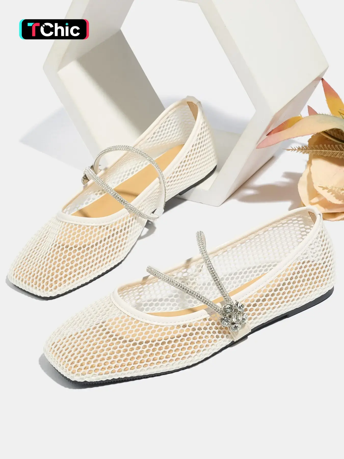 Women's Hollow Out Single Shoe 2026 New Mesh Breathable Mary Jane Shoes with Rhinestones Soft Sole Comfortable Casual Fashionable Flats Pregnancy Shoes