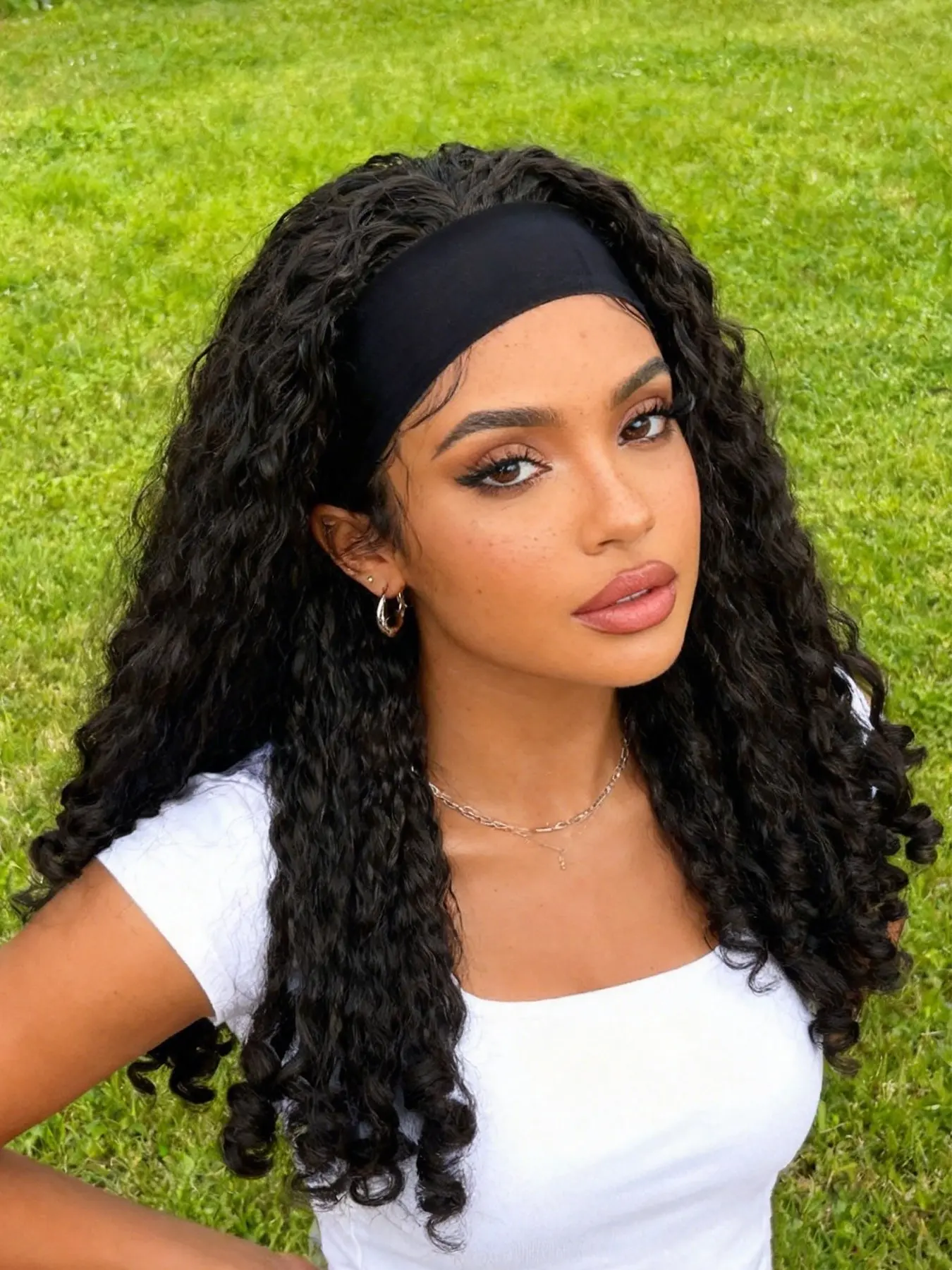 22-Inch Afro Curly Glueless Headband Wig for Black Women, Synthetic Texture with Bouncy Curls at the Ends, Dark Brown Soft Curly Headband Wig, Black Woman Wigs