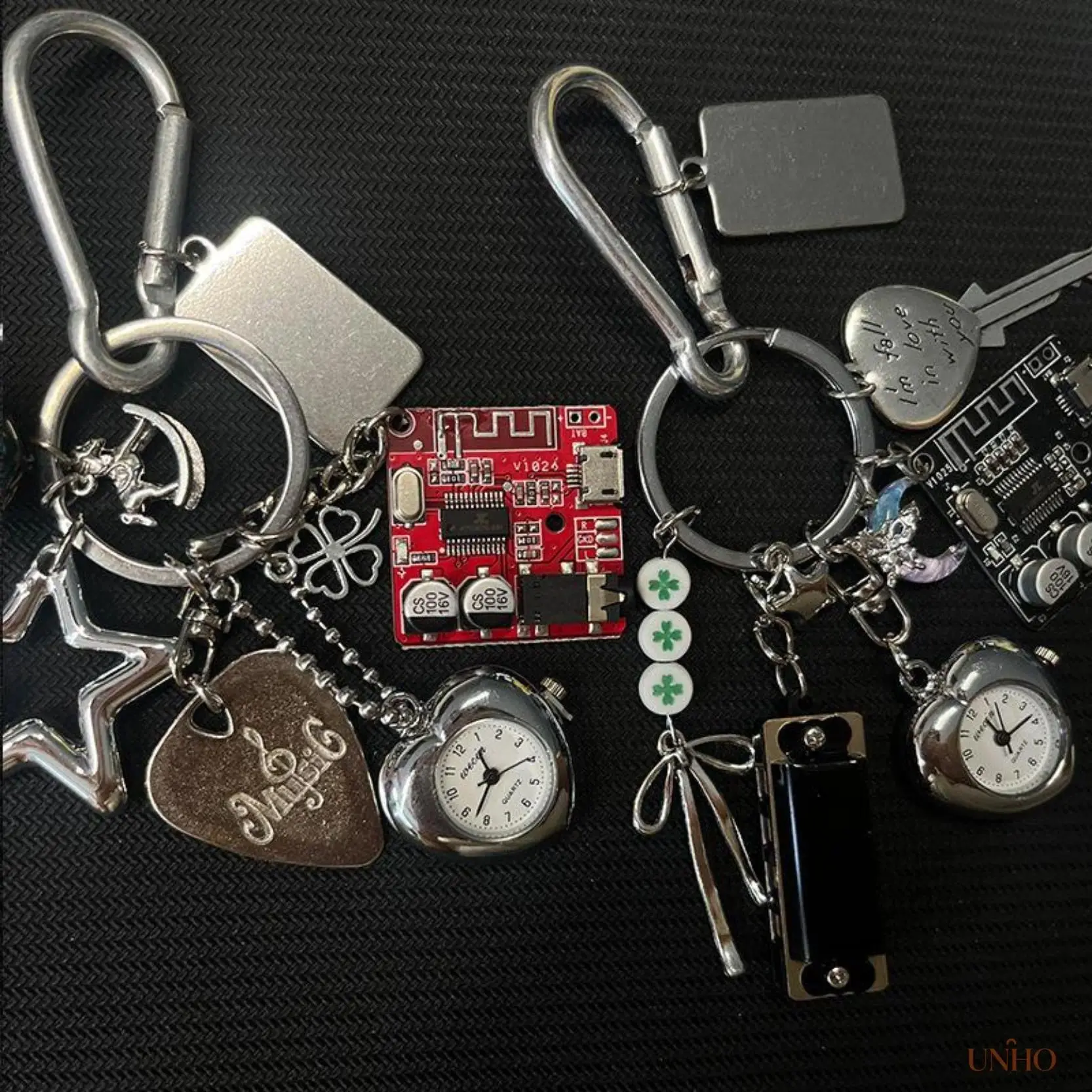 Vintage Pocket Watch Guitar Pick Keychain Bag Charm, Punk Steampunk Aesthetic Pendant, Unique DIY Accessory For Backpack Car Keys Retro Couple Gift