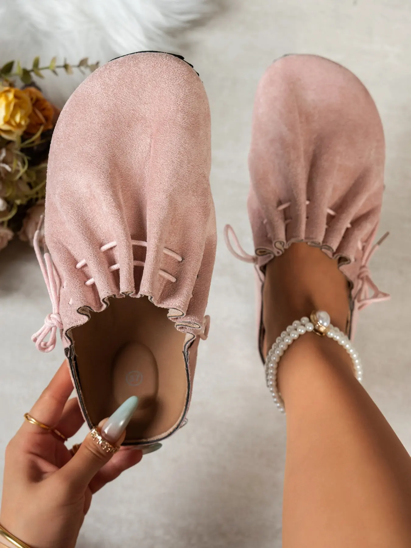 2026 New Retro Casual Slip-On Slippers, Mule Flats, Footwear, Soft Flat Sole, Round Toe, Summer Half Sandals, Suitable for Daily Wear, Plain Pattern