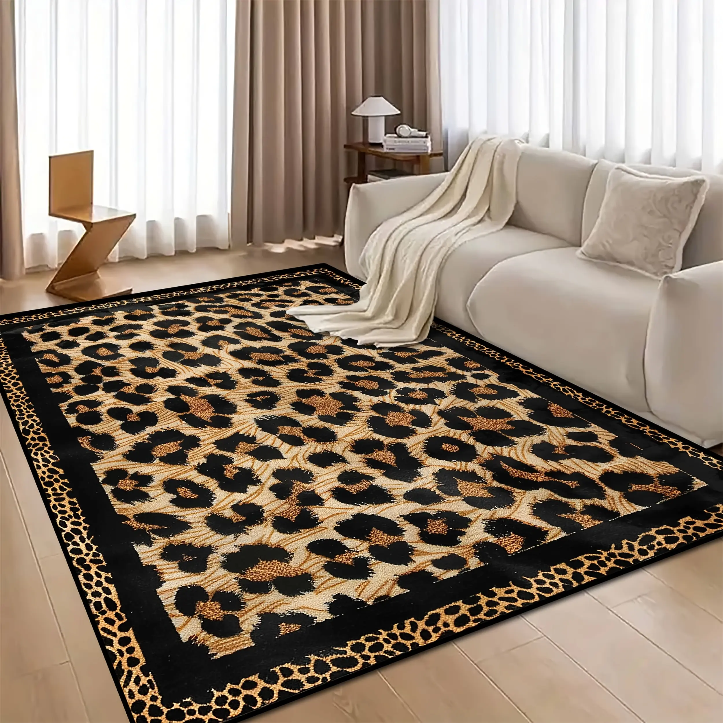 A piece of [golden diamond velvet], a long carpet with a vintage leopard print design, suitable for hotel reception, a stylish and simple living room mat, a non-slip mat for the entrance hall, and an easy-to-clean outdoor carpet