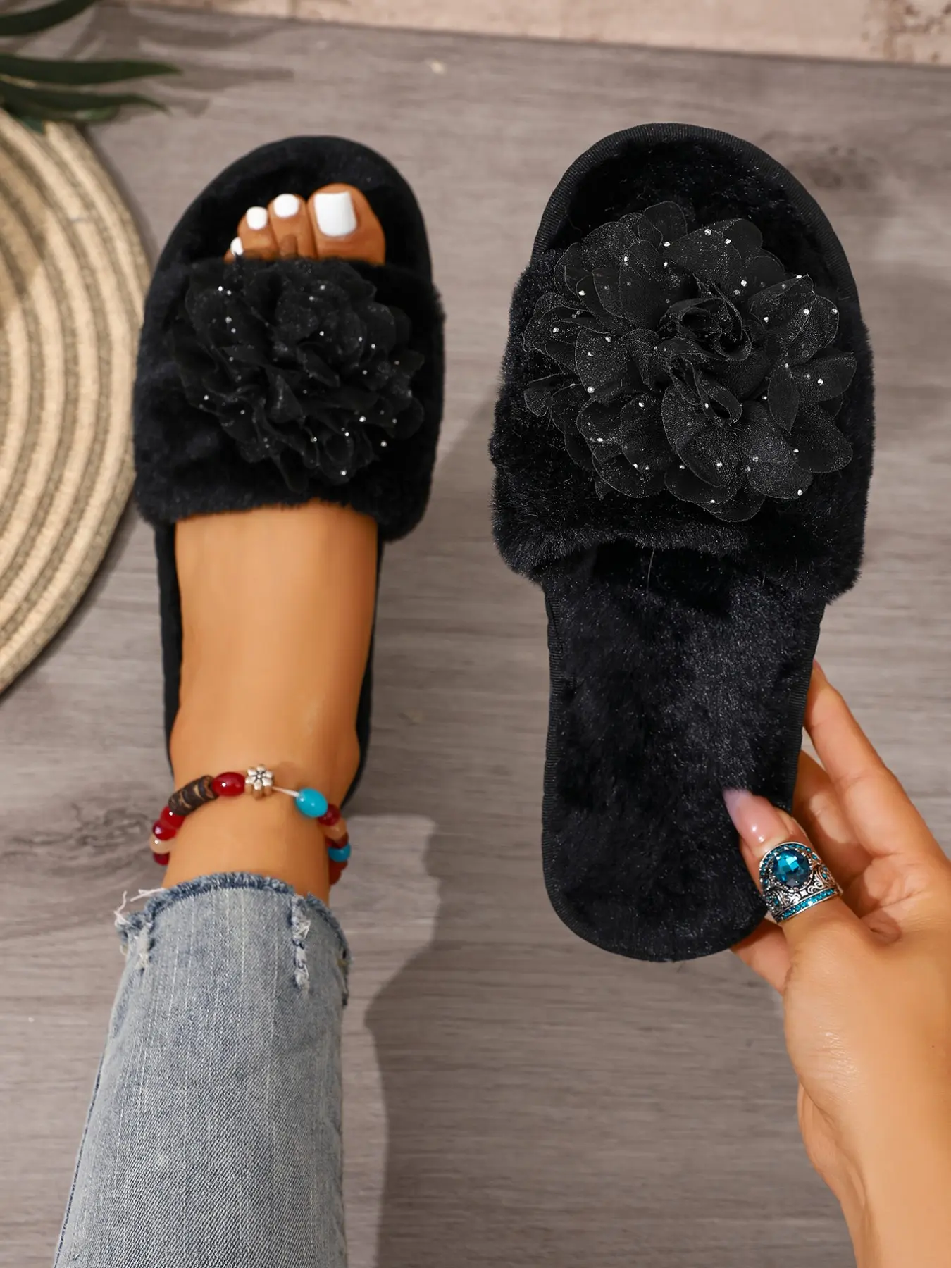 Elegant Feather Flower Rhinestone Plush Open-Toe Flat Sandals, Breathable Non-Slip Sole, Chic Home & Shoes for Women