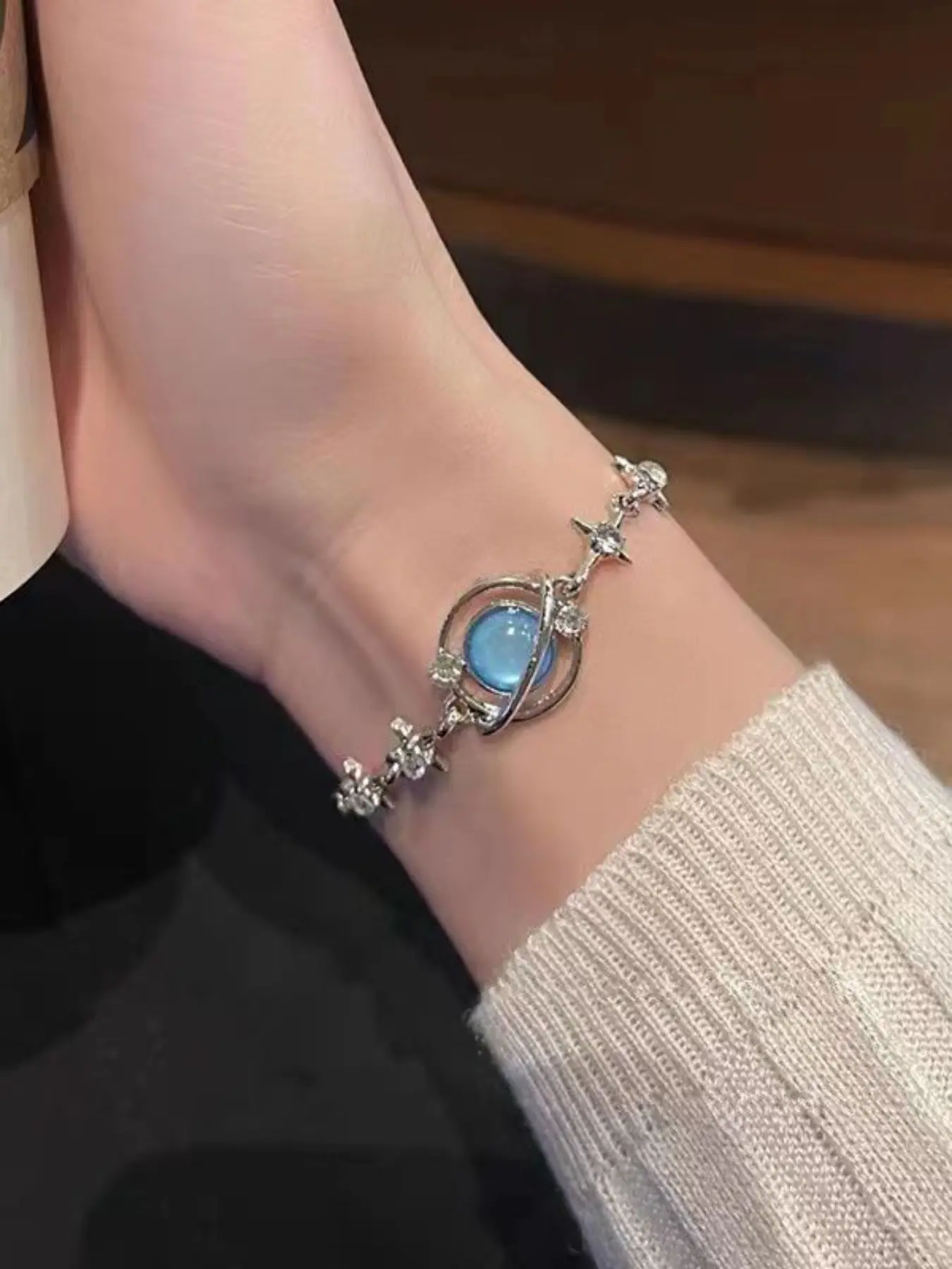 Unique Planet Bracelet Design, High-End Exclusive Women's Friendship Bangle, Starry Luxury New Arrival, Elegant Versatile Accessory