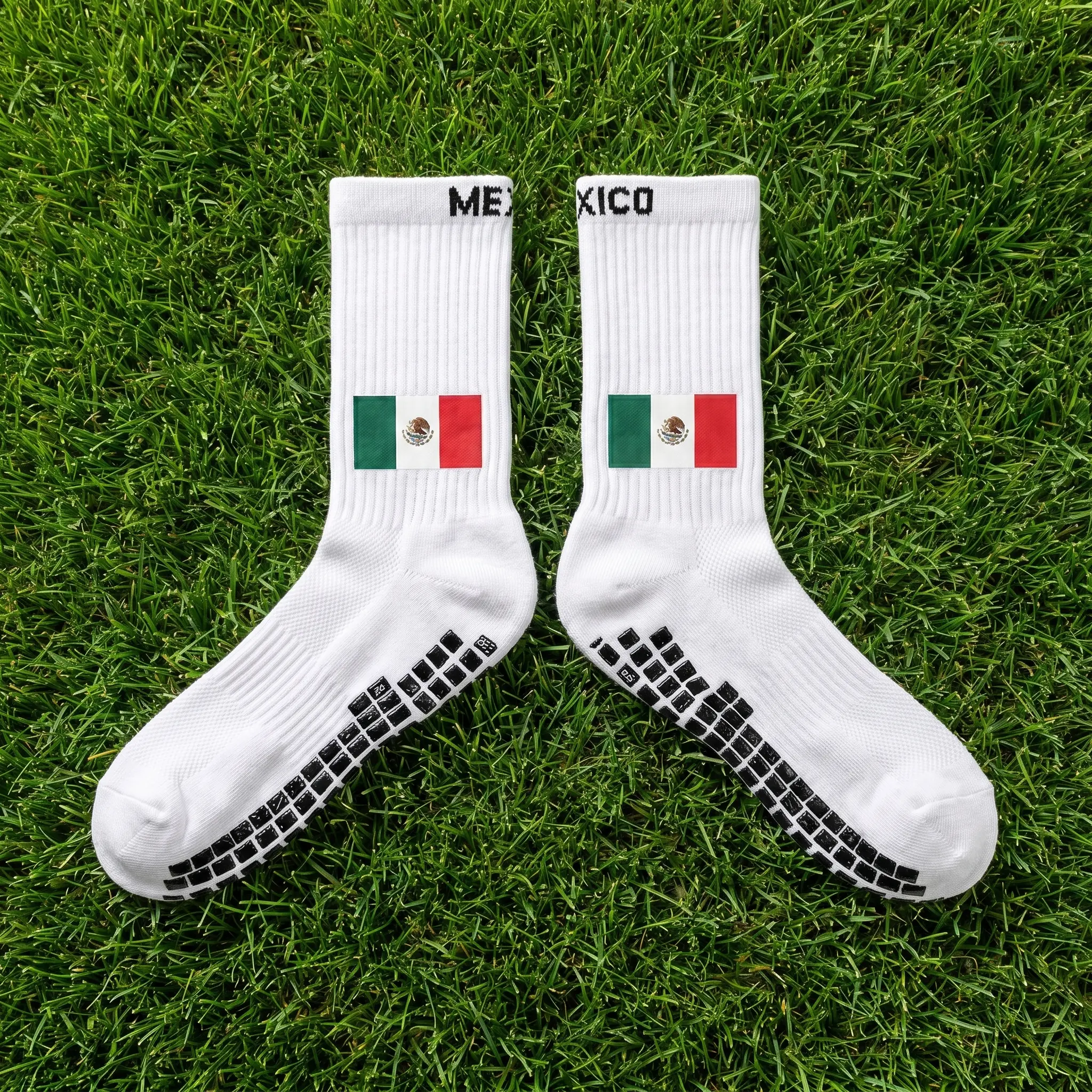 Mexican Flag White Grip Socks Anti Slip Soccer Socks Non Slip Football Socks Cushioned Athletic Crew Socks for Adult Men Women Unisex Adults Sports Training Practice Match Day Futsal Running Gym Fitness Breathable Compression Team Uniform Sticky Grips