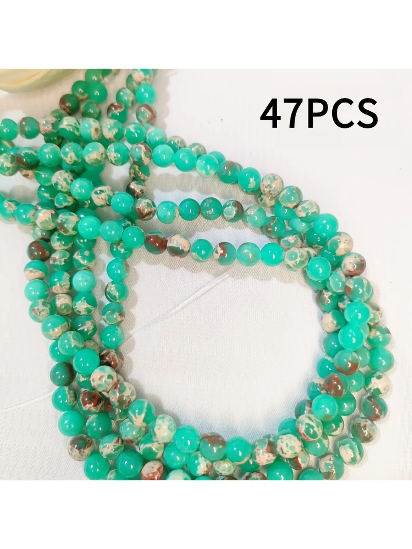 47 pieces of 8mm imperial turquoise jade green beads made of turquoise, with holes, delicate loose beads, suitable for Christmas, Halloween, Easter, and other holidays, as well as everyday DIY bracelets, necklaces, craft accessories, and jewelry making.