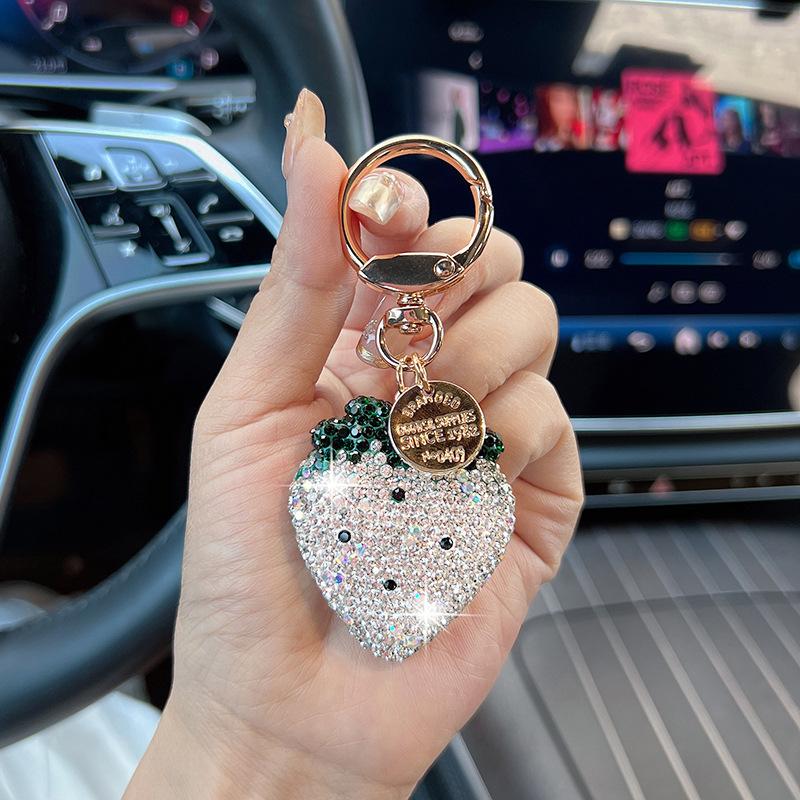 Studded Strawberry Keychain, Fashion Bag Accessories, Gift Key Ring, Handmade Creative Keychain, Studded Strawberry Bag Hanging Decor, Women's Gift Keychain, Accessory Hanging Keychain