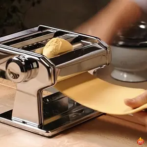 Manual Pasta Maker with 9 Adjustable Thickness Levels, Stainless Steel Cutter for Spaghetti, Fettuccine, Lasagna, Durable Kitchen Tool for Pasta & Dumpling Preparation