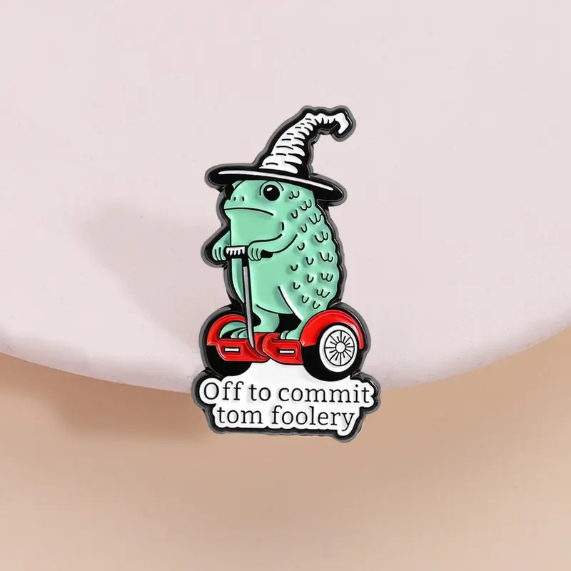 Funny Frog Cartoon Badge, Shaped Badges, Creative Chest Pin, Lapel Pin, Witch Hat Wizard Balance Bike Prank Sign, Humorous Daily Decoration for Jokers, Men Accessories, Alloy Brooch Pin
