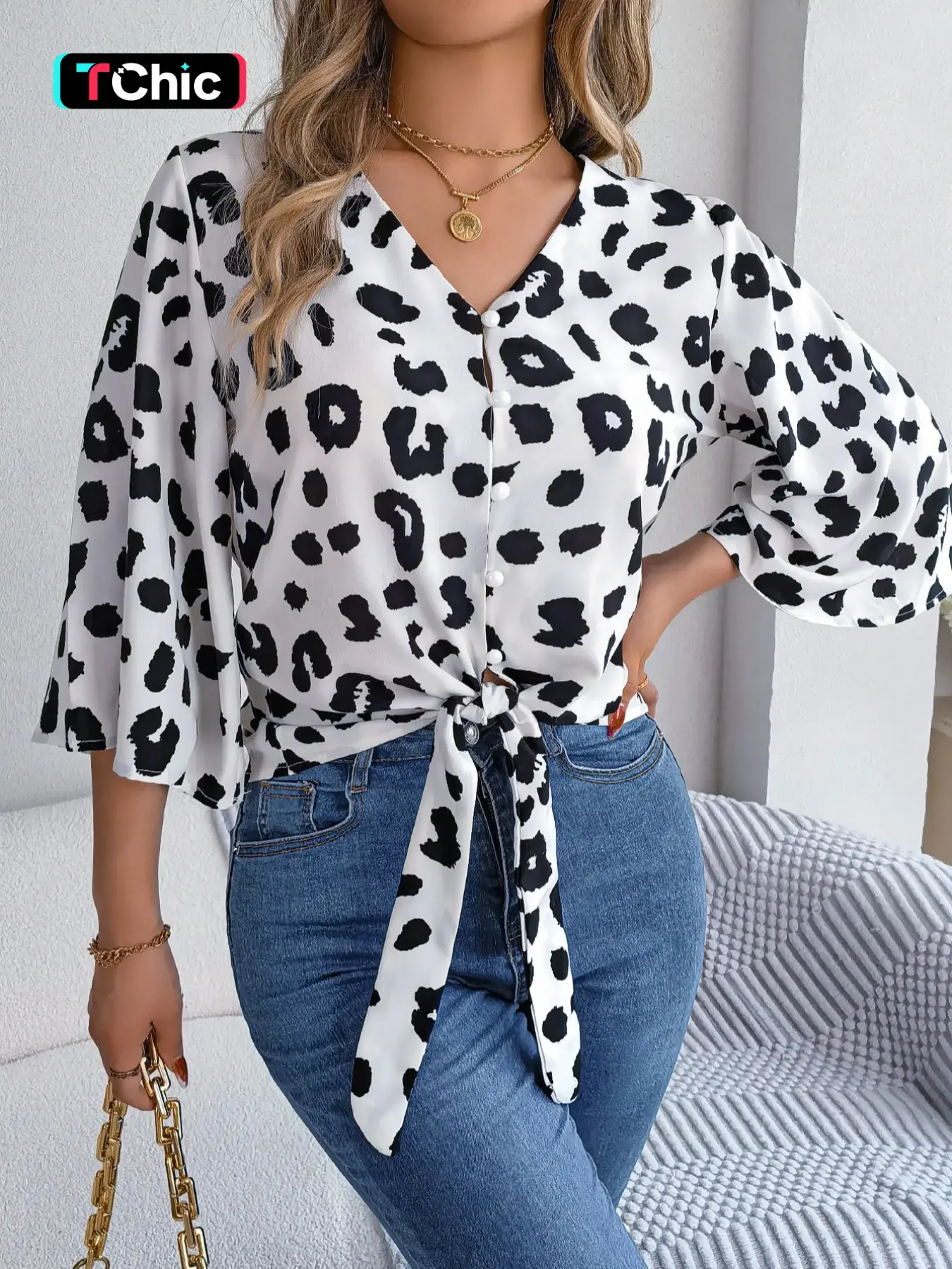 Women's Leopard Print Tie Front Flounce Sleeve Blouse, Casual Fashion Top, Casual 3/4 Sleeve V Neck Button Front Top for Summer, Casual Ruffle Blouse, Boho Shirt Blouse