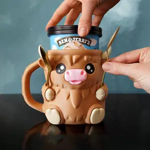 Ice Pint Holder, Highland Cow Ice Cream Holder, Ice Cream Pint Sleeve with Handle, Cute Animal-shaped Ice Cream Insulated Container, Leak-proof Popsicle Cozy, Beer Can Sleeve, Gift for Highland Cow Lovers