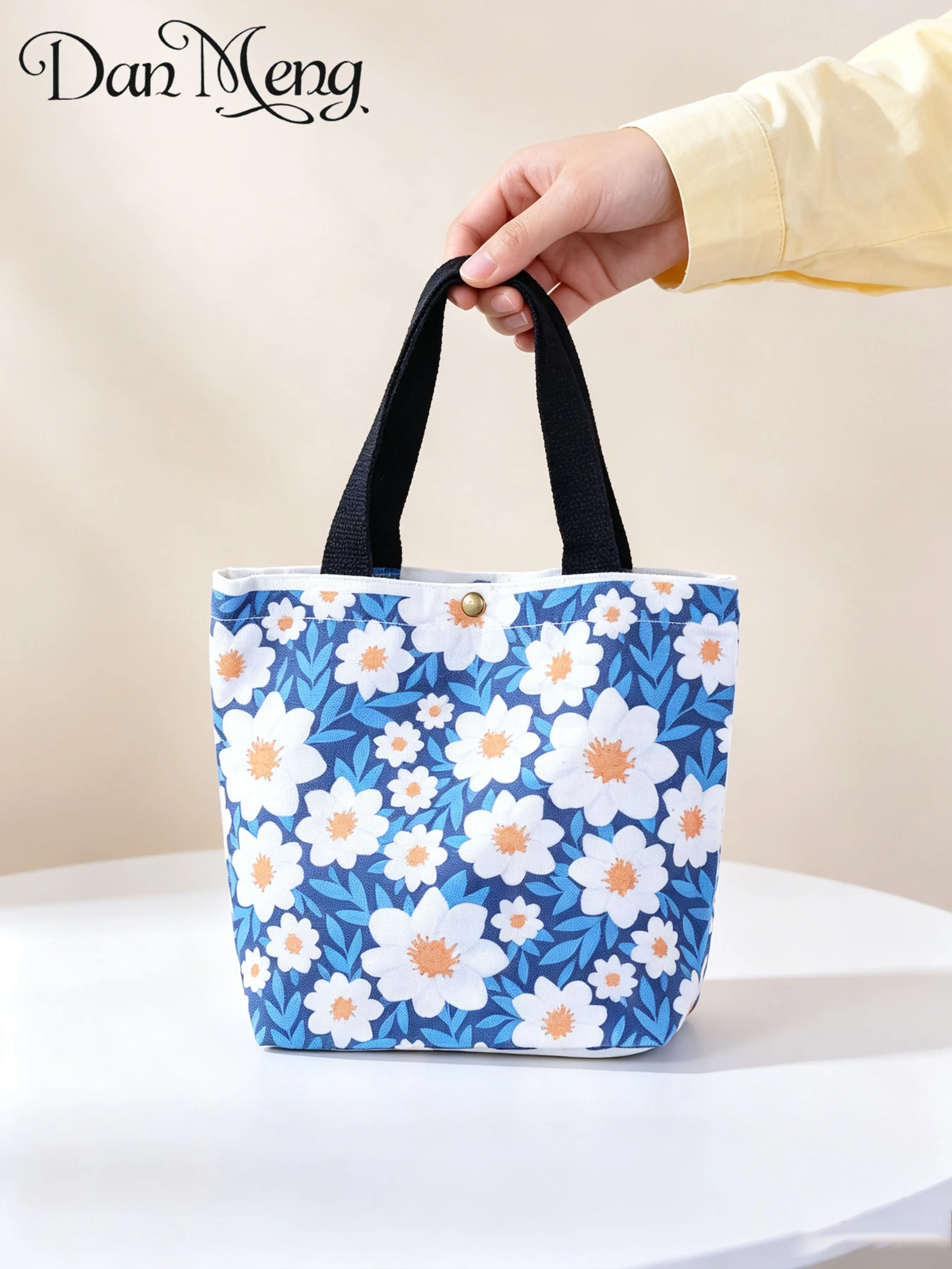 Cartoon Flower Mushroom Print Mini Wristlet Bag, Fresh Teenage Portable Lunch Box Organizer, Casual All-Season Canvas Handbag