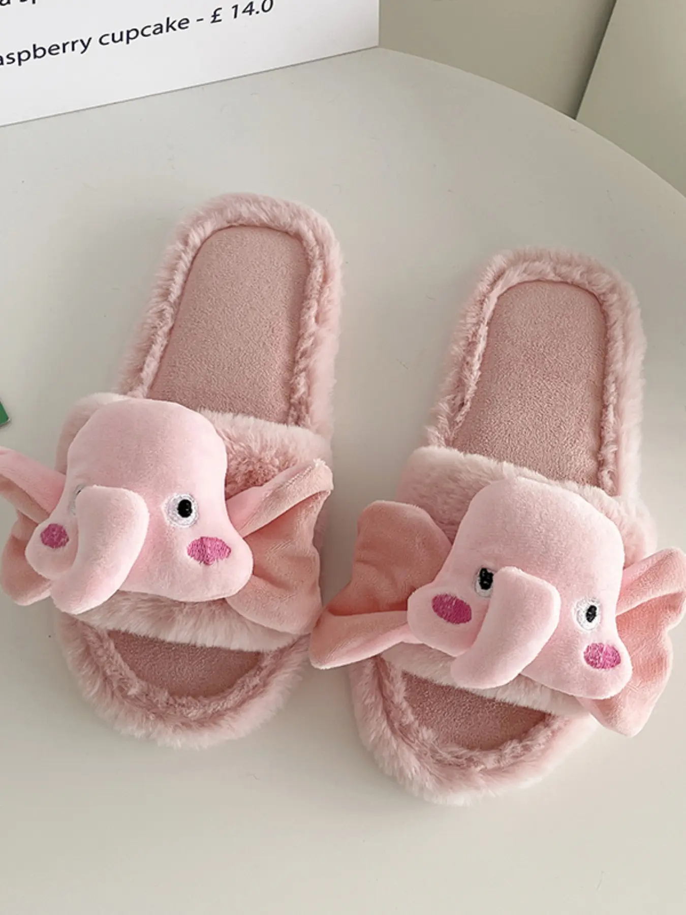 Cartoon Elephant Velvet Slippers, Soft Non-Slip Rubber Sole, Fashionable Comfortable Indoor Shoes for Women, Cute Style