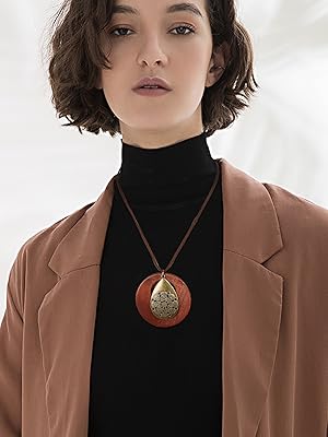 Adjustable 6Pcs Long Pendant Necklaces for Women Boho Vintage Wood Fall Sweater Necklaces Set Statement Feather Dragonfly Peace Sign Y Necklace Hippie Handmade Fashion Jewelry Accessories