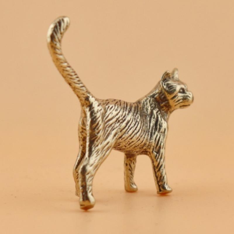 Retro Long Tailed Cat Brass Ornament Miniature Hand Carved Craft Vintage Tea Pet For Desktop Display Ideal Home Decoration With Rustic Country Style And Exquisite Metal Workmanship