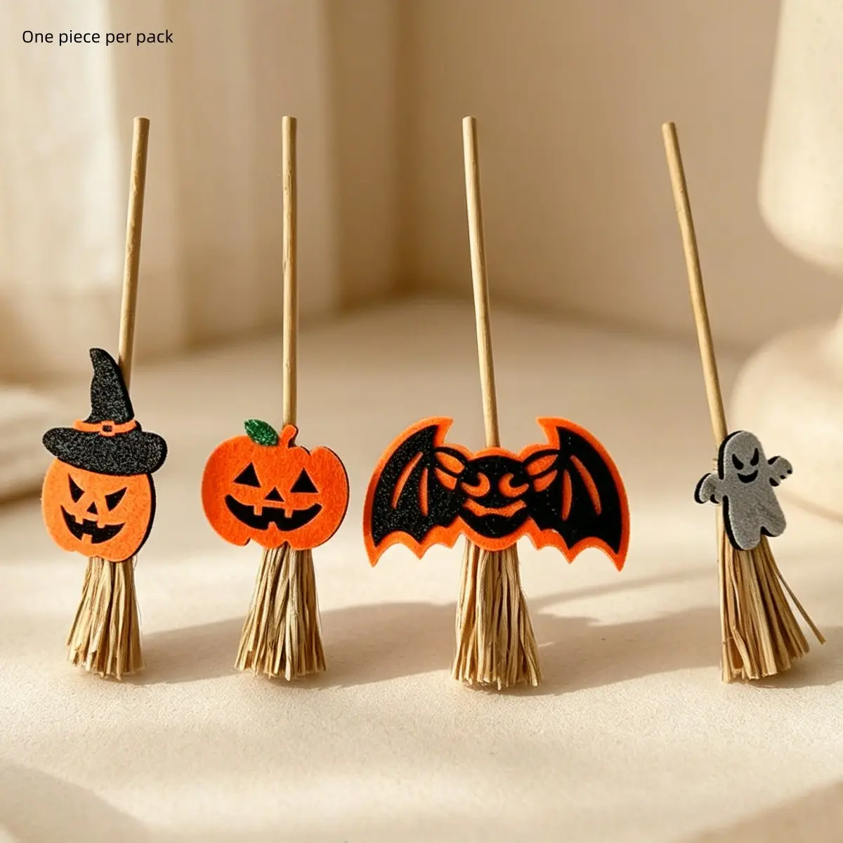 Halloween Witch Broom Pumpkin Head Bat Festival Decorations, Fashionable Small Broom for Halloween, Cute Witch Accessories