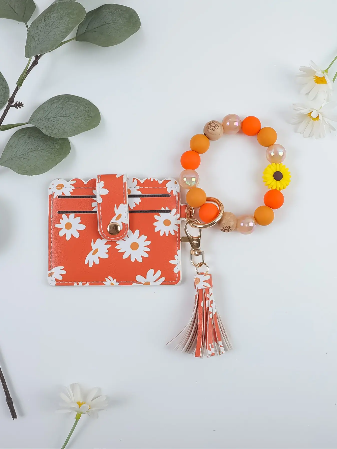 Daisy Print PU Leather Wallet Keychain with Beaded Wristlet Keychain, Flower Keychain, Multi-Slot ID Credit Card Holder Purse with Tassel, Portable Key Ring for Women Girls Bag Backpack Accessories