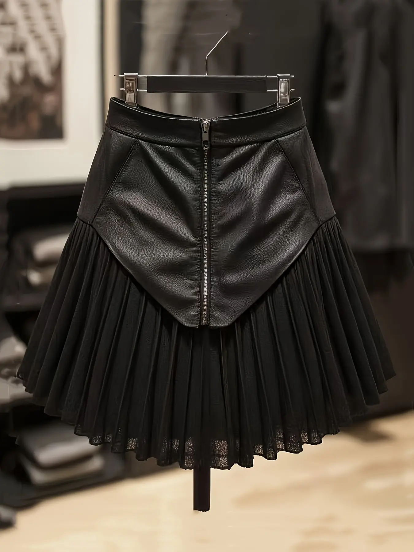 Elegant Women's High-Waisted Short Skirt, Leather and Mesh Patchwork Pleated Skirt, Casual Office Fashion, All-Season Wear, Zipper