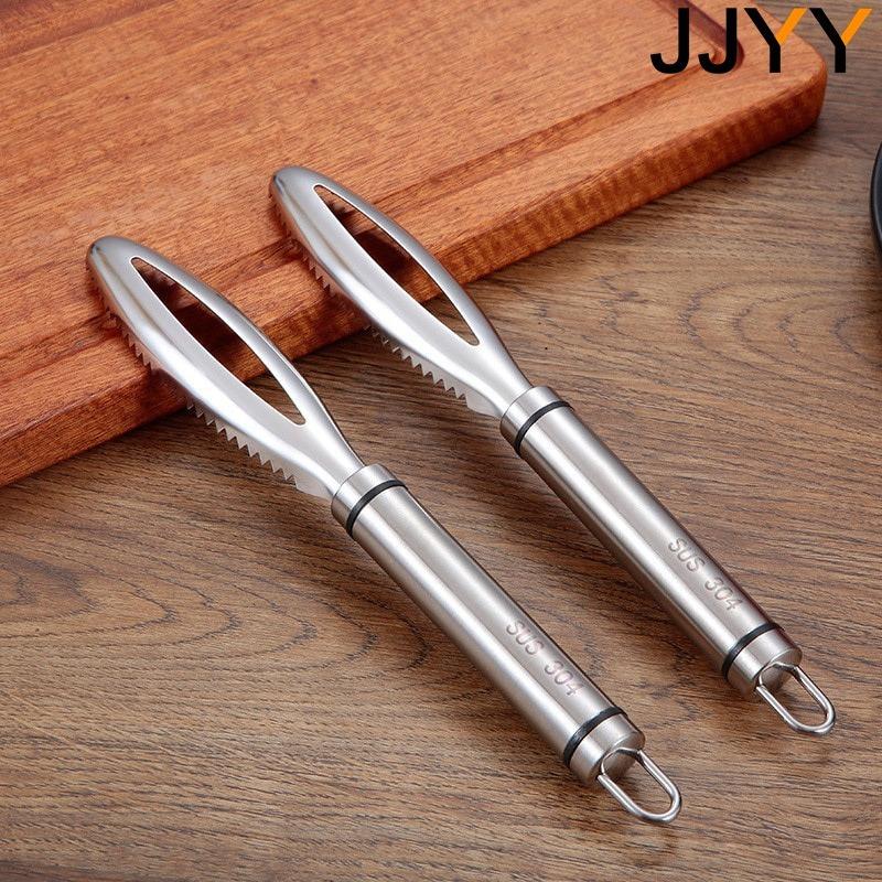 Stainless Steel Fish Scaler with Non-Slip Handle & Bone Tweezers - Serrated Plate for Efficient Scaling, Meat-Protective Design, Precision Deboning, Rust-Resistant & Easy Clean Kitchen Tool