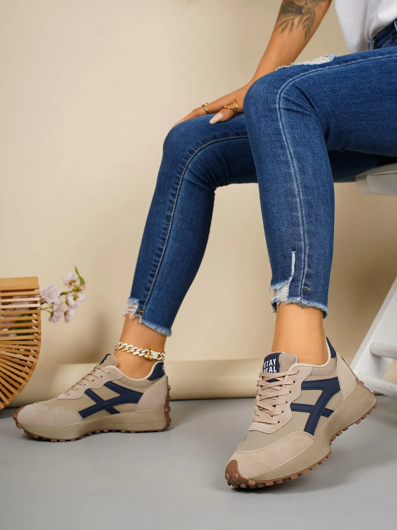 Women's Sporty Arisan Shoes Spring & Fall Elegant Fashion Casual Round Toe Low Top Lace-Up Thick Sole Breathable Outdoor Running Shoes